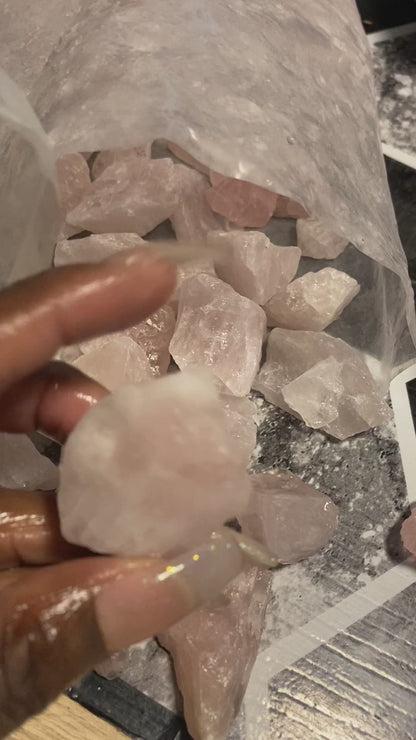 Rose Quartz - [Rough]