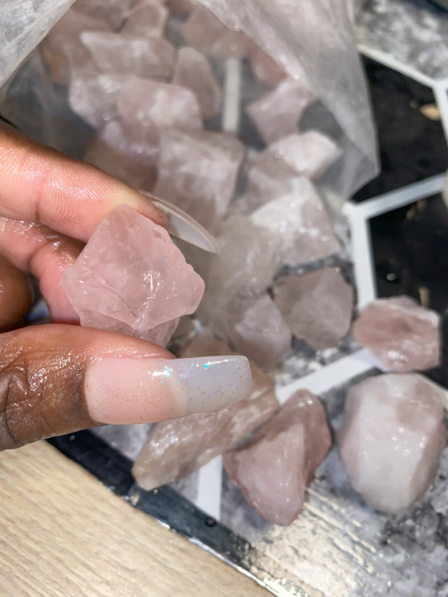 Rose Quartz - [Rough]
